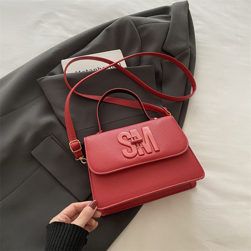 Free Delivery Designer Bag 2025 New Solid Color Simple And Atmospheric Small Square Large Capacity Casual Hand Korean Version Commuting Crossbody Luxu