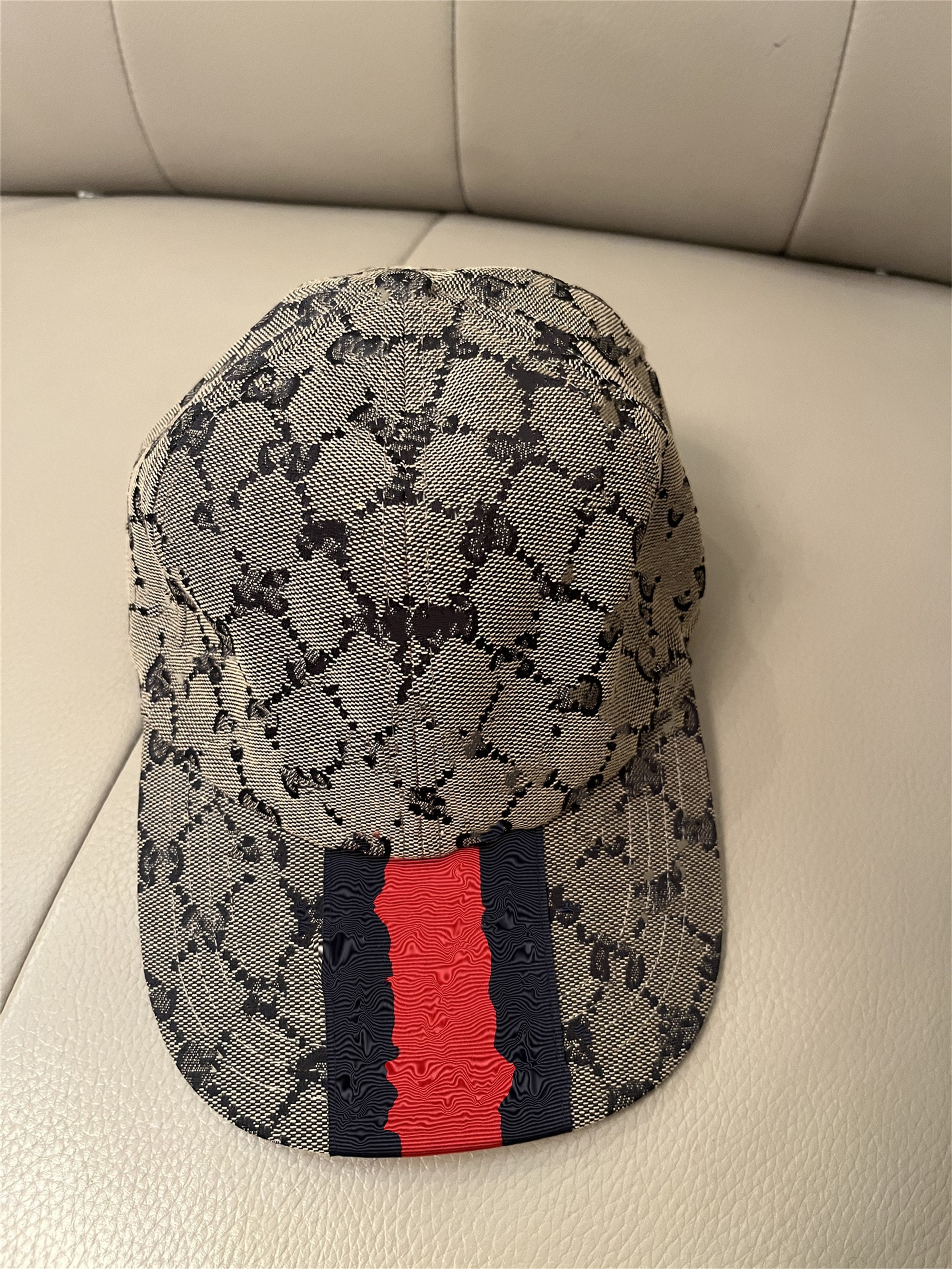 BB8 Luxury designer cap baseball hat casquette timeless classical style cap comfortable breathable simple fashion style men and women terribly very well good