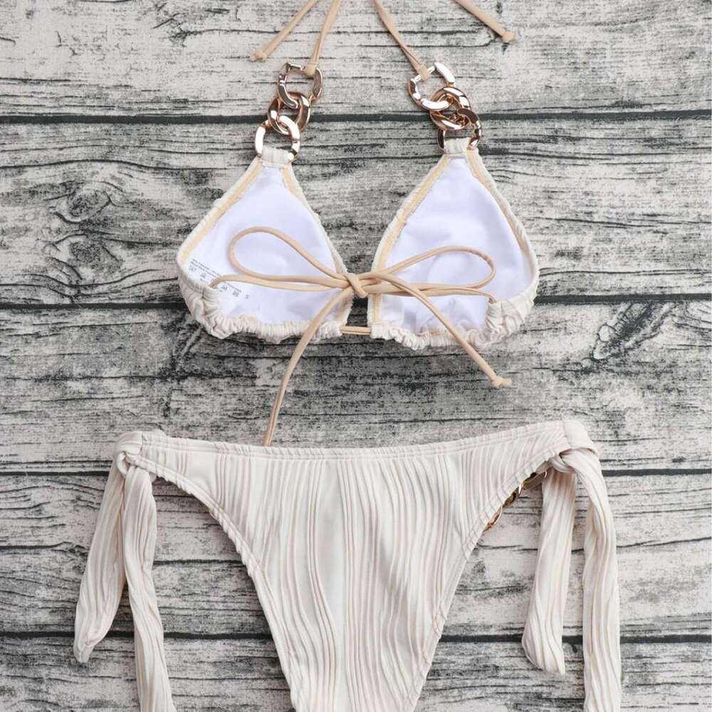 New sexy bikini fashionable women's split European American with chest cushion swimsuit wholesale factory 2025 new style chic and elegant clothin