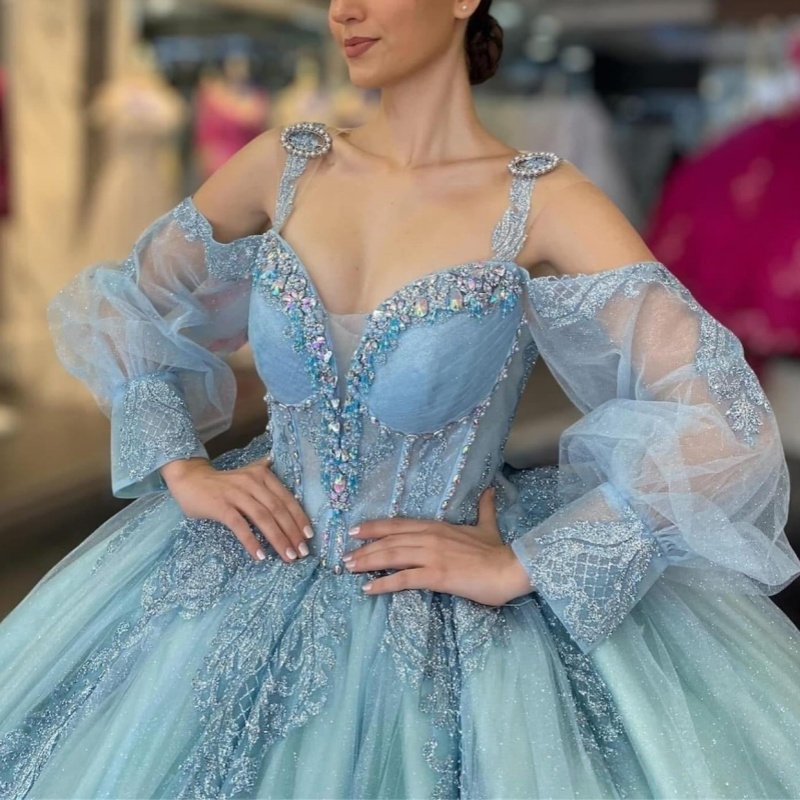 Light Blue Shiny Quinceanera Dresses Off Shoulder Ball Gown Sweet 16 Dress Applique Lace Beading Crystal Tull Birthday Party Vestidos 15 De Anos