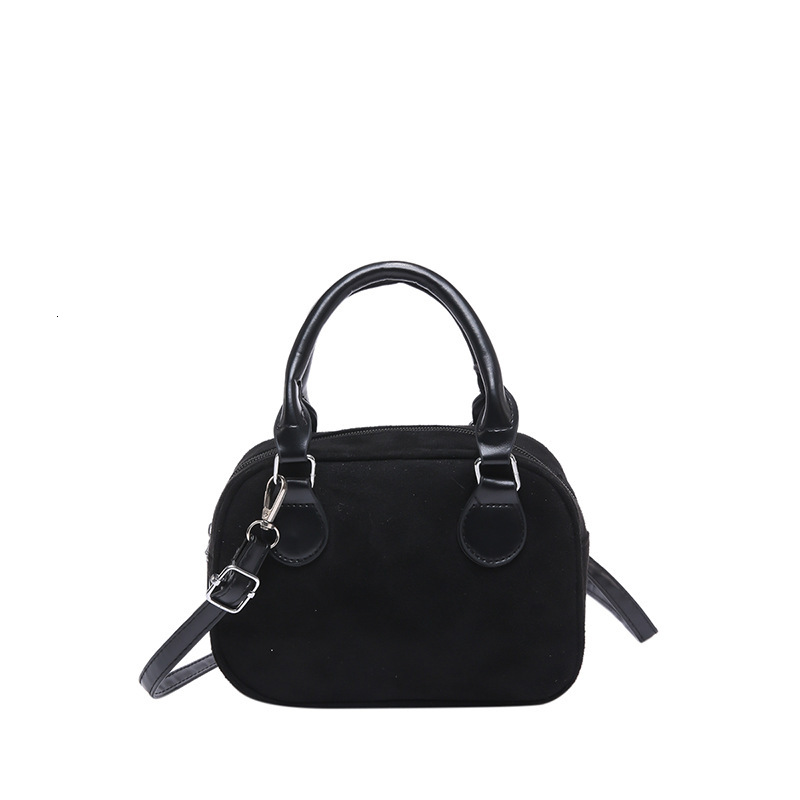 Free Delivery Designer Bag This Year's Popular Hand 2025 Winter New Item Niche Design Versatile Ins Shoulder Crossbody Pillow For Women Luxury Ba