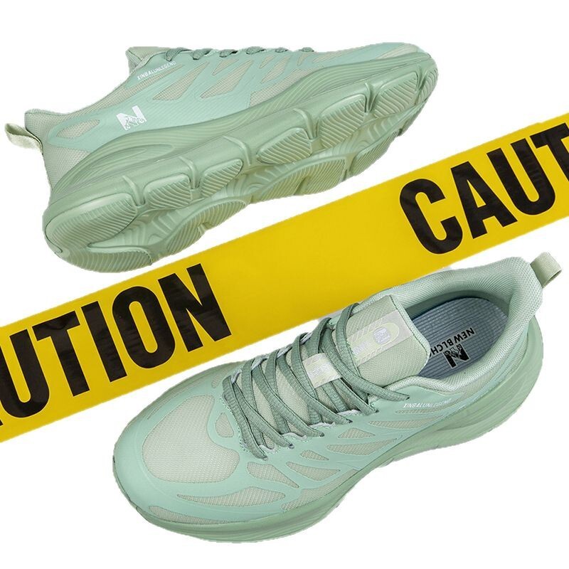 New professional with ultra light mesh cushioning, summer running shoes, outdoor sports shoes for men and women, marathon skipping rope