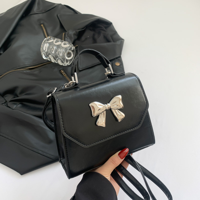 Free Delivery Designer Bag Women's 2025 New Solid Color Texture Fashionable Flip Shoulder Crossbody Winter Stylish Hand Held Small Square Luxury 