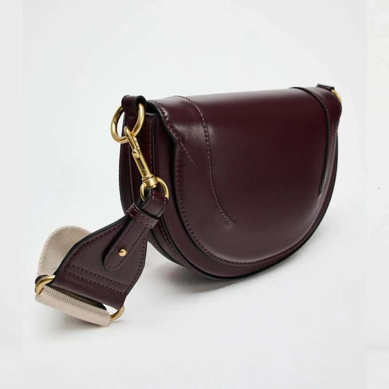 Fashion Angola Red Saddle Women Shoulder Bags Designer Small Flap Handbags Pu Leather Wide Strap Crossbody Bag 2025 Sac