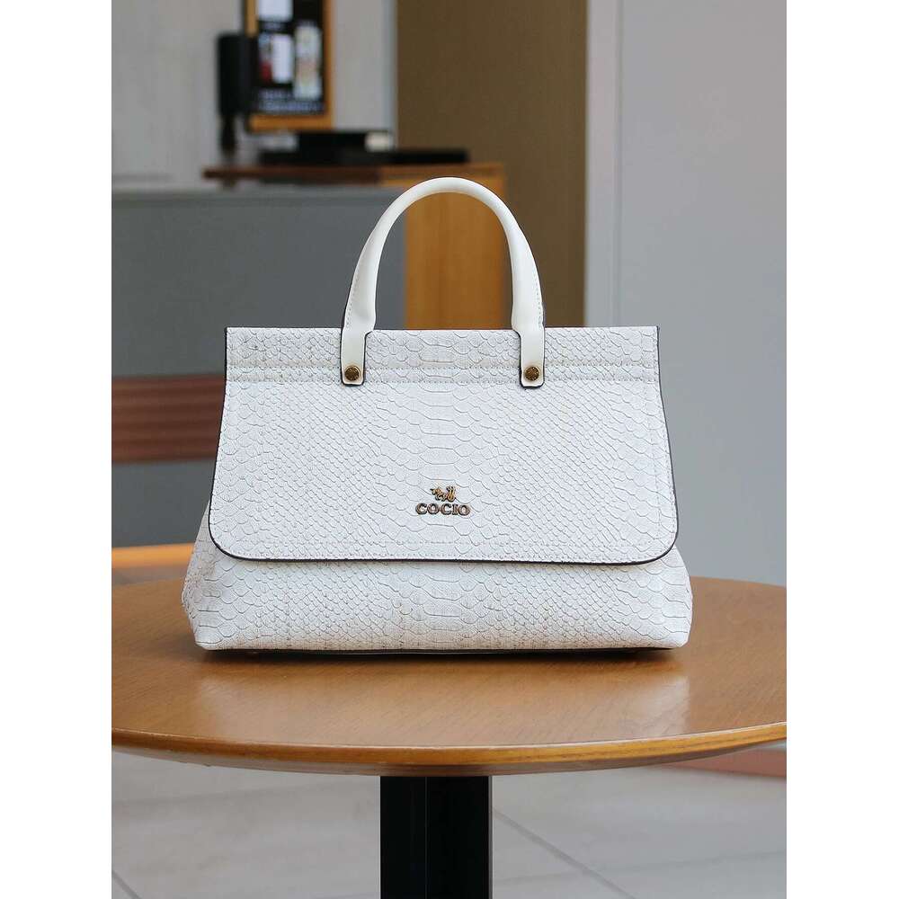 2025 New Retro Commuter Snake-Shaped Handbag Advanced Texture Temperament Fashion Shoulder Slung Small Square Bag Simple