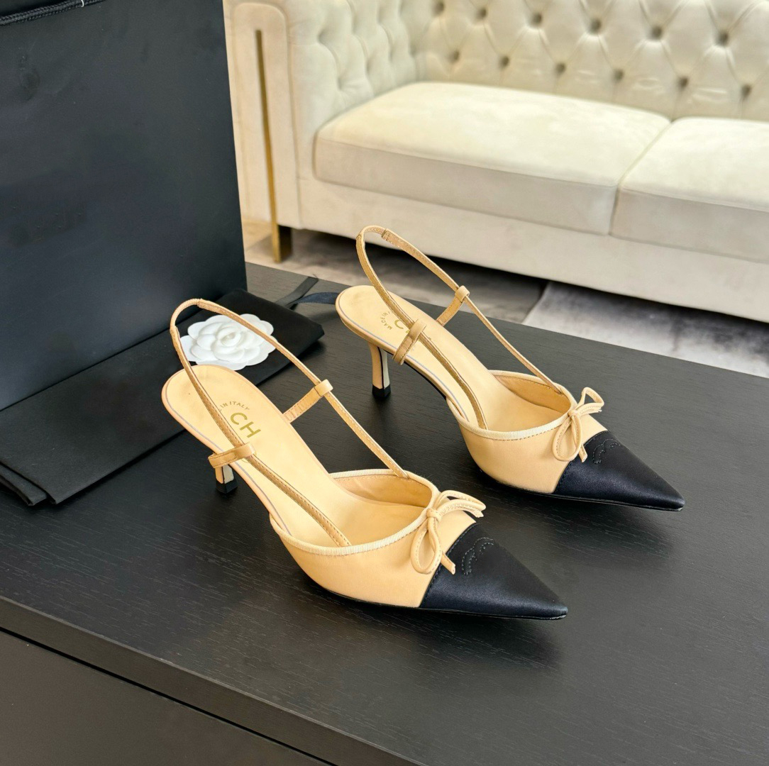 Paris catwalk design ladies summer Pointed Toes high-heeled Slippers square stiletto Luxury designer brand sandals fashion party High heeled sandals High heel