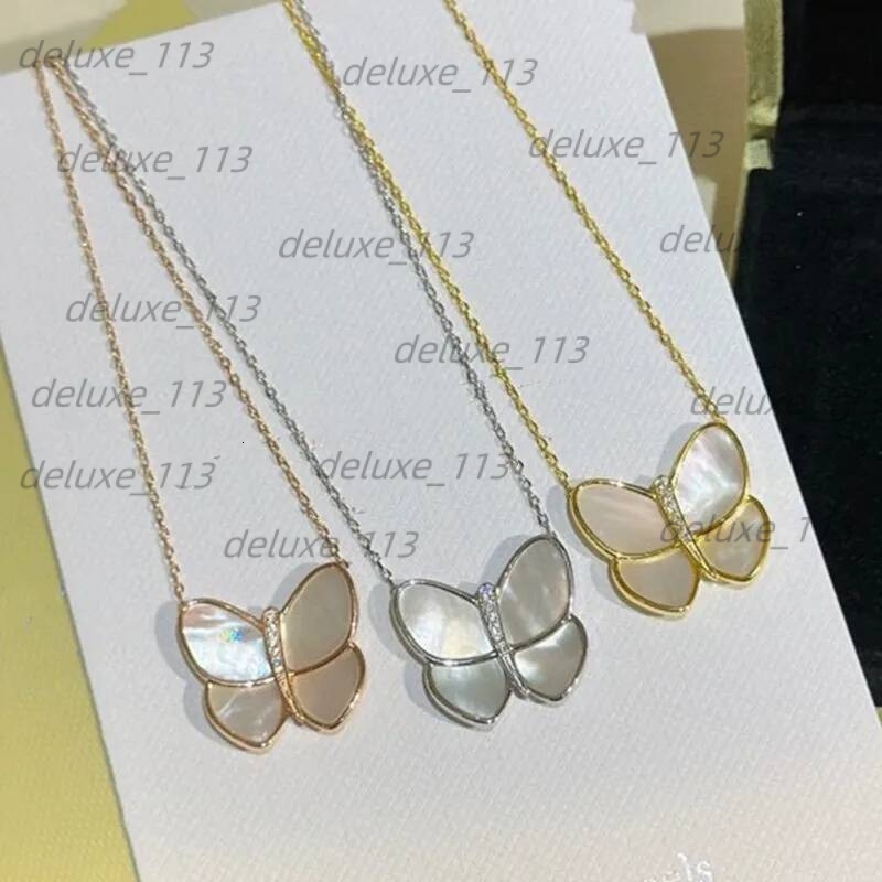 S Woman Necklaces Rose Gold White Fritillary Grey Shell Butterfly Pendant Clover Necklace Designer Jewelry