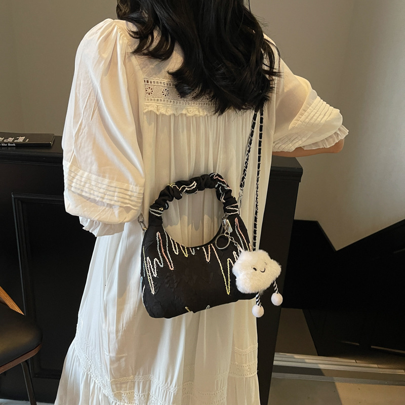 2025 Summer New Fashionable and Versatile Casual Trendy Wrinkled Handbag Women, Simple Commuter Single Shoulder Crossbody Bag for Women