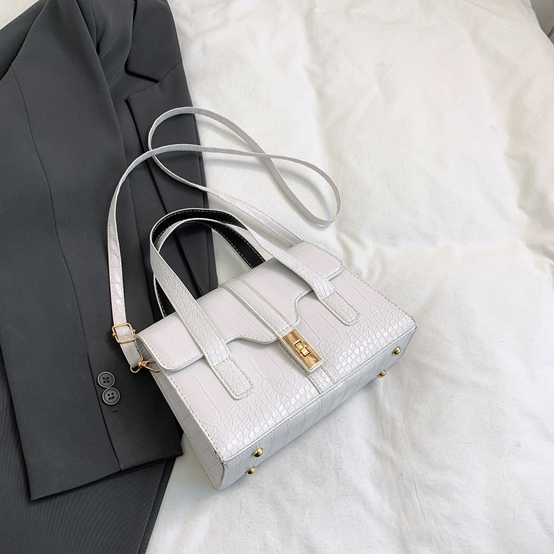 2025 Classic Temperament Elegant Highend Texture Crocodile Pattern Handbag Small Square New Free Delivery Designer Bag Spring And Luxury Bag Summer Ne