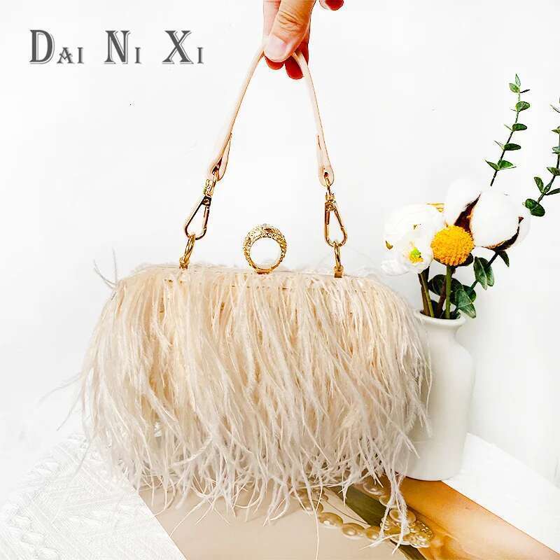 Fashion Ostrich Fuax Fur Feather Wallet Clutch Bag Ladies Dia Knuckle Rings Dinner Party Wedding Purse Chic