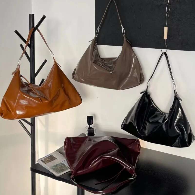 Bury Womens Tote Aesthetic Vintage Fashion Advanced Leather Shoulder Bag Autumn And Winter Large Capacity Handbag Bolsa