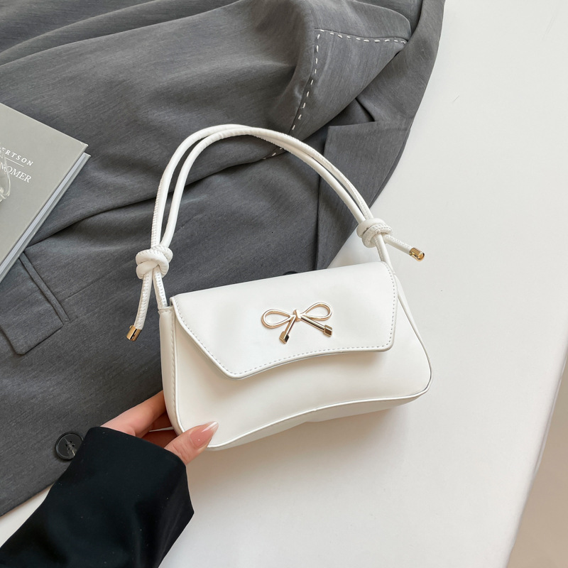 New Solid Color Luxury Bag New Free Delivery Designer Bag Beautiful Fashion Korean Version Bow Western Style 2025 Spring Single Shoulder Casual Undera