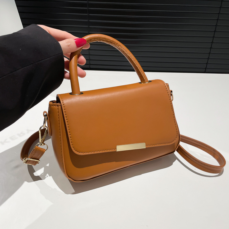Trendy Texture Personalized Bag For Women New Free Delivery Luxury Bag Designer Bag 2025 New Fashion Simple Casual Temperament Commuting Shoulder And 