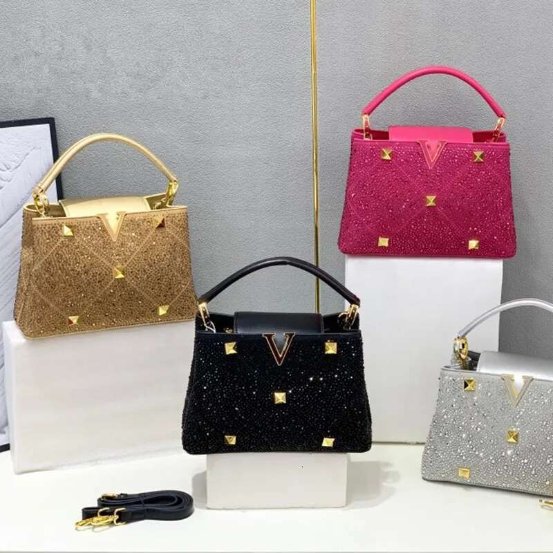 2024 Top Designer Dias Leather Rivets Women's Handbags Ladies Fashion Shoulder Crossbody New Evening Shell Bag