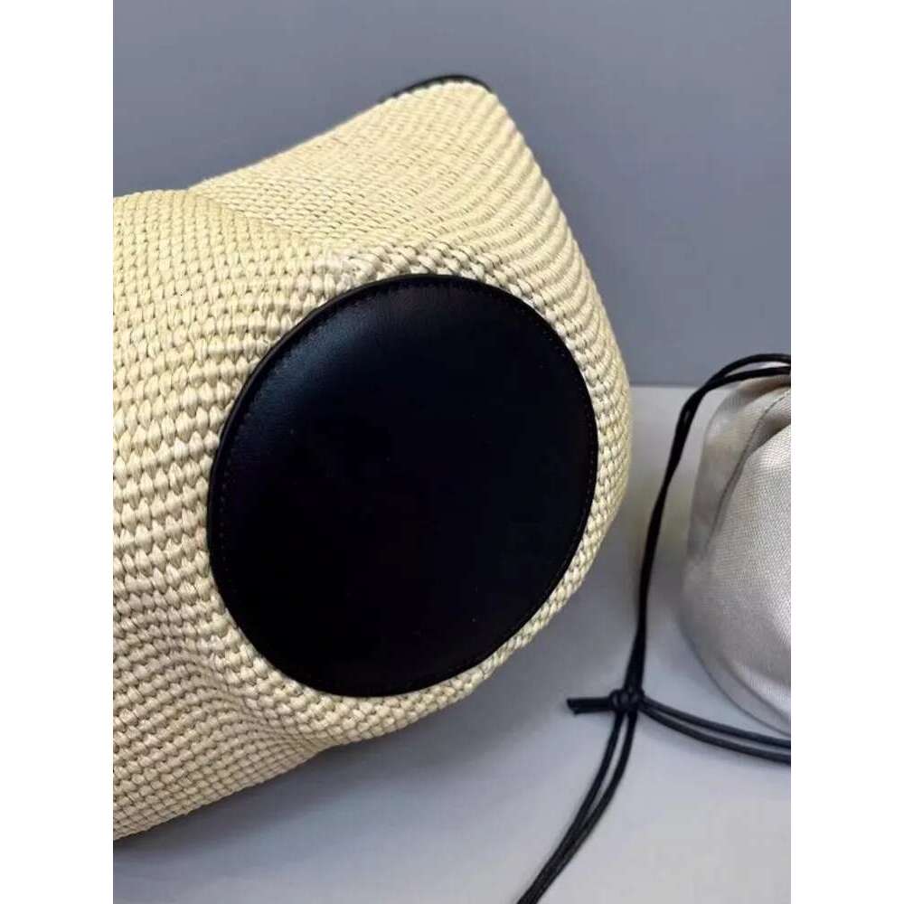 Designer Women Holiday Straw Vintage Summer Bucket Shoulder Bags Cow Leather Spliced Beach Bag Casual Totes Handbag