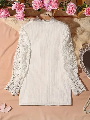 Plus size womens shirt with lace puff sleeves and lantern solid pleated 250515