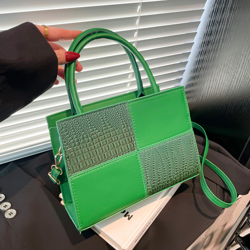 Large Capacity For Women In Spring Summer Of New Free Delivery Luxury Bag Designer Bag 2025 New Fashionable Handbag With Contrasting Color Splicing An