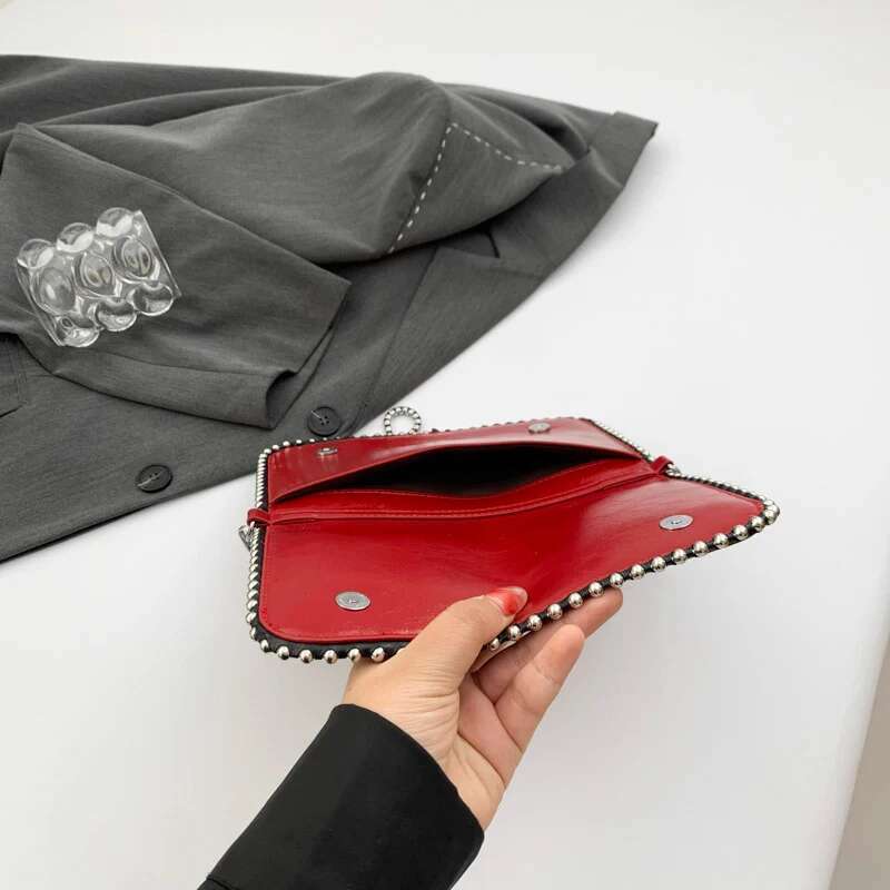 PU Clutch Bag Leather Shoulder Side for Women Chain Mobile Phone Purses Crossbody Bags Ladies Punk Fashion Handbag