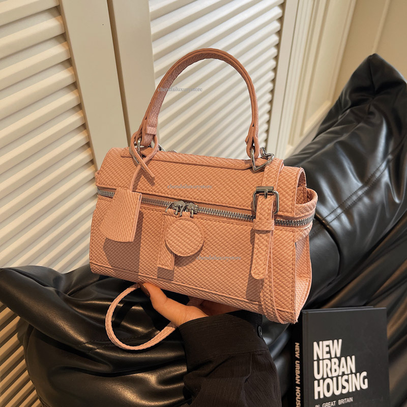 Ladies' Fashionable And Simple Handbag Free Designer Bag Summer New Casual Single Shoulder Diagonal Texture Small Square Bag Mobile Phone Storage