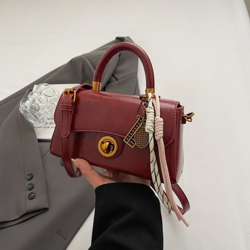 High Quality New Free Delivery Designer Bag Casual And Simple Women's Handheld 2025 Spring Commuting Small Square Multifunctional Single Shoulder