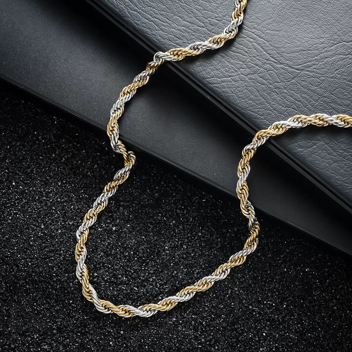 Wholesale 10K, 14K solid real gold 8mm twisted chains, Cuban chains, bracelets, ice out hip-hop moissanite necklaces, high-end jewelry for men