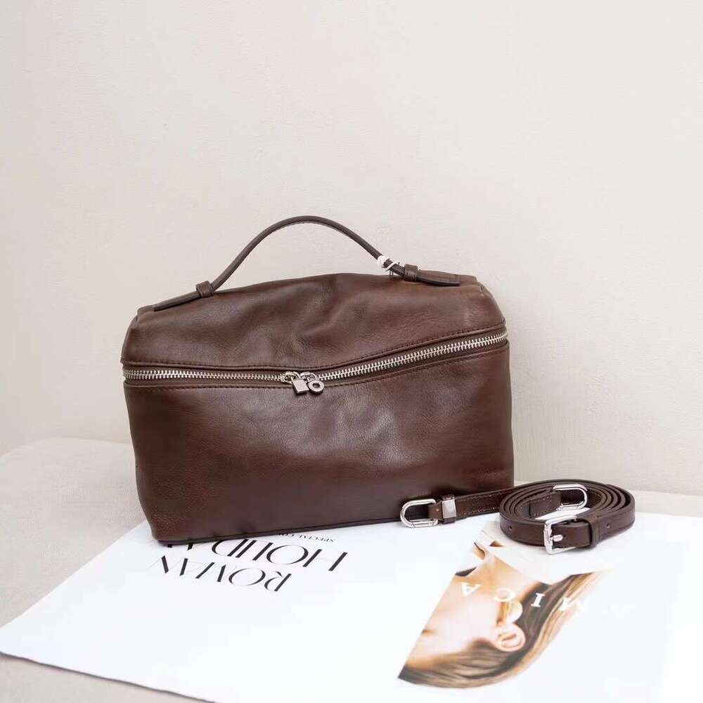 Tote Bag Vegetable Tanned Cowhide Portable Lunch Box For Women S New Leather High Texture Large Capacity Shoulder Bag Fashionable Commuting Crossbody 