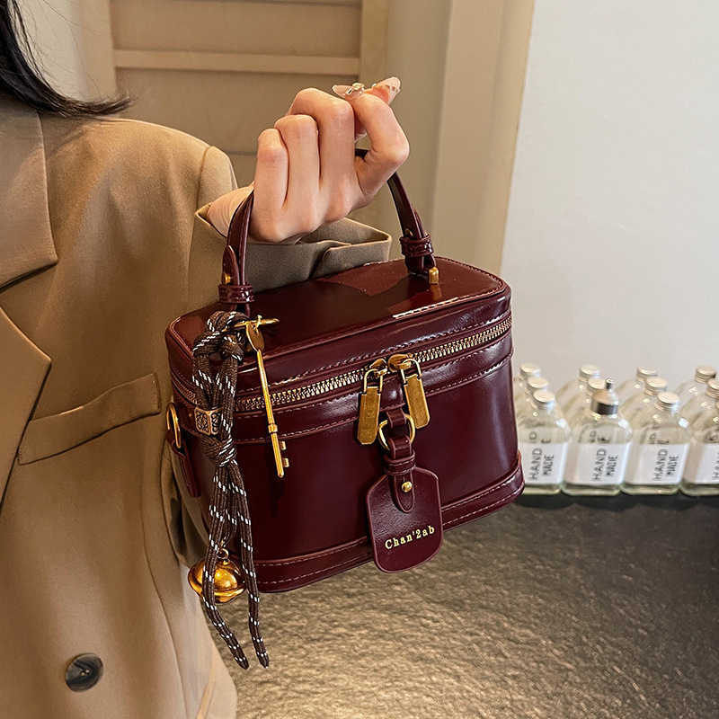 Autumn Winter Handheld Small Square Bag Box Bag Fashion Single Shoulder Cross Shoulder Small Commuter Womens Bag Korean Versatile