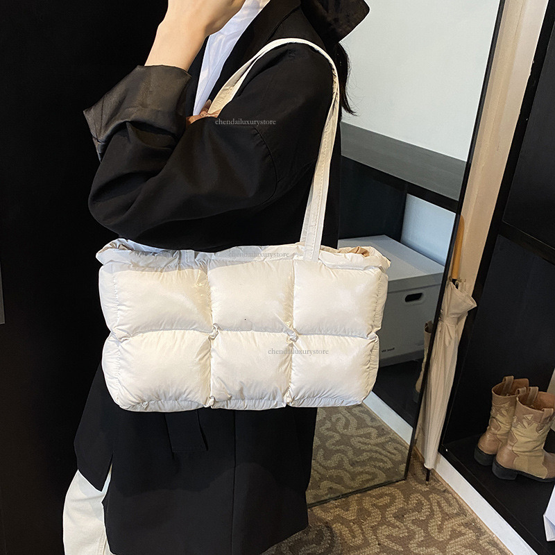 2025 Free Shipping Designer Bag Women's Korean Lightweight Cotton Large Capacity Shoulder Bag Fashion Casual Handbag Beach Bag