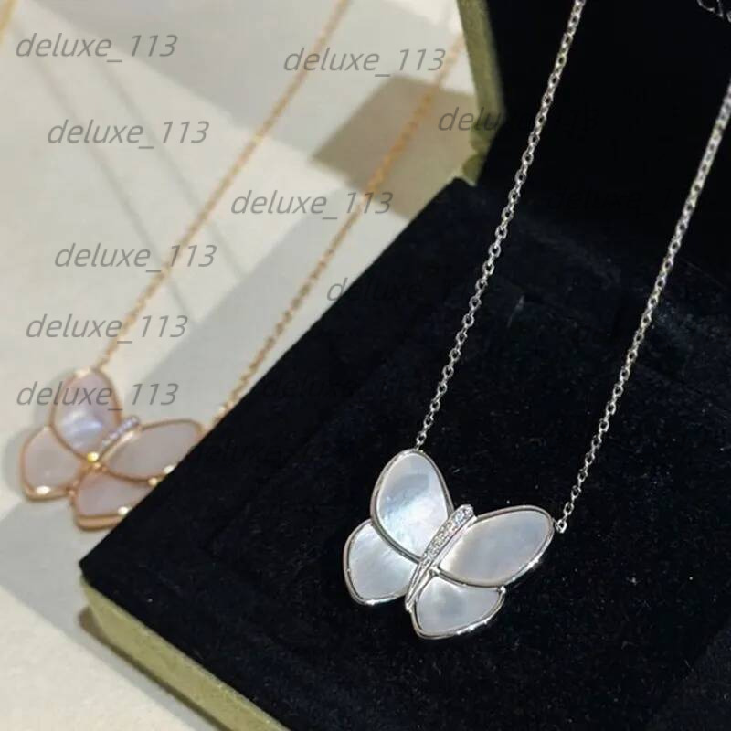 S Woman Necklaces Rose Gold White Fritillary Grey Shell Butterfly Pendant Clover Necklace Designer Jewelry