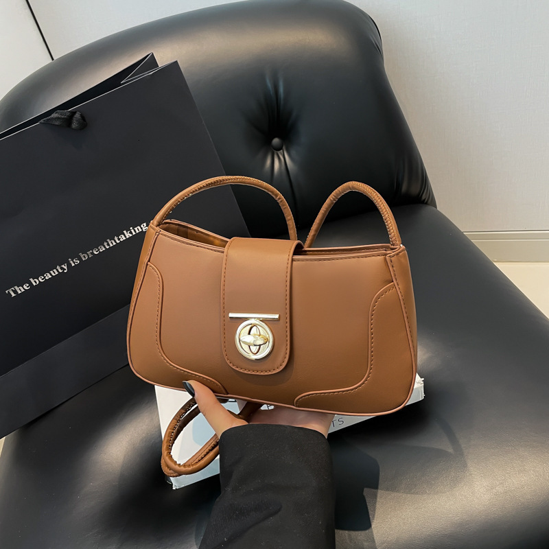 Free Delivery Designer Bag Ladies' High End Shoulder 2025 Winter New Versatile Ins Popular Niche Design Women's Temperament This Year Luxury