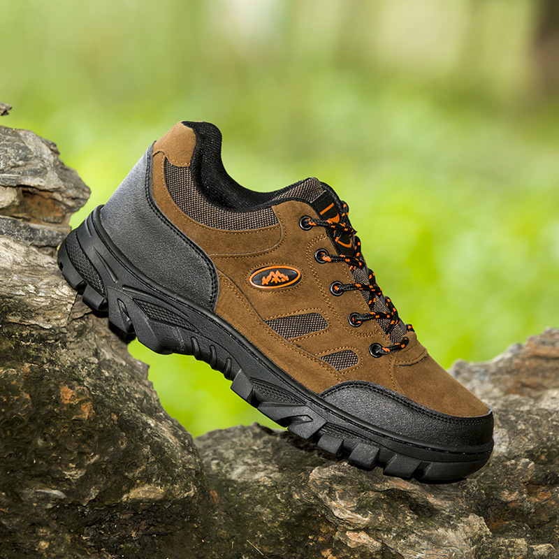 Spring and Autumn plus size men's outdoor hiking 2025 new style lace up cold adhesive anti splash leather fashionable workwear shoes