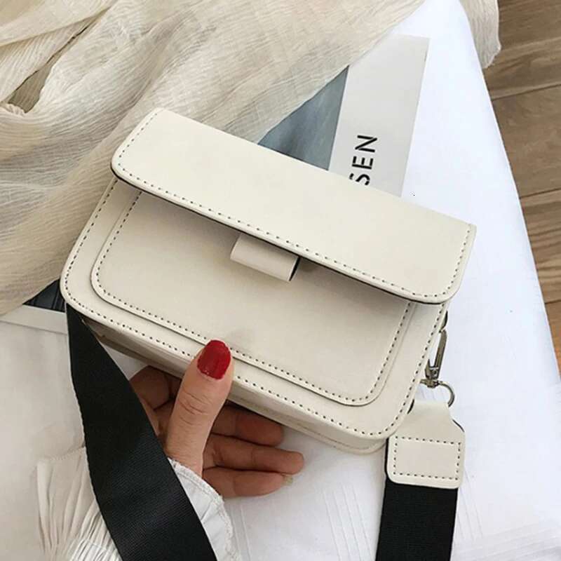 Women Small Square Bag Retro Versatile Wide Strap Large Capacity Casual Portable Female One Shoulder Crossbody Bags