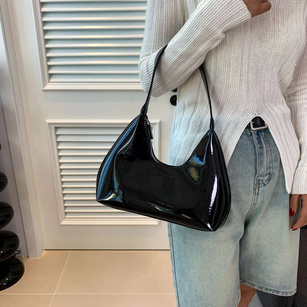 2025 New Patent Leather Shoulder Bag Fashion-Forward Design, Ideal For Shopping Dating Outings, Trendy And Elegant Accessory