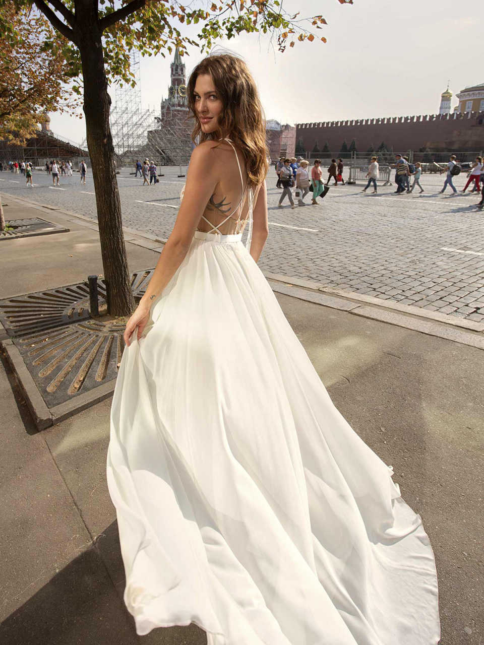 A Line Wedding Dress Sheer V Neck Lace Appliques Bridal Gowns Customized Beach Side Split Backless Bride Dresses