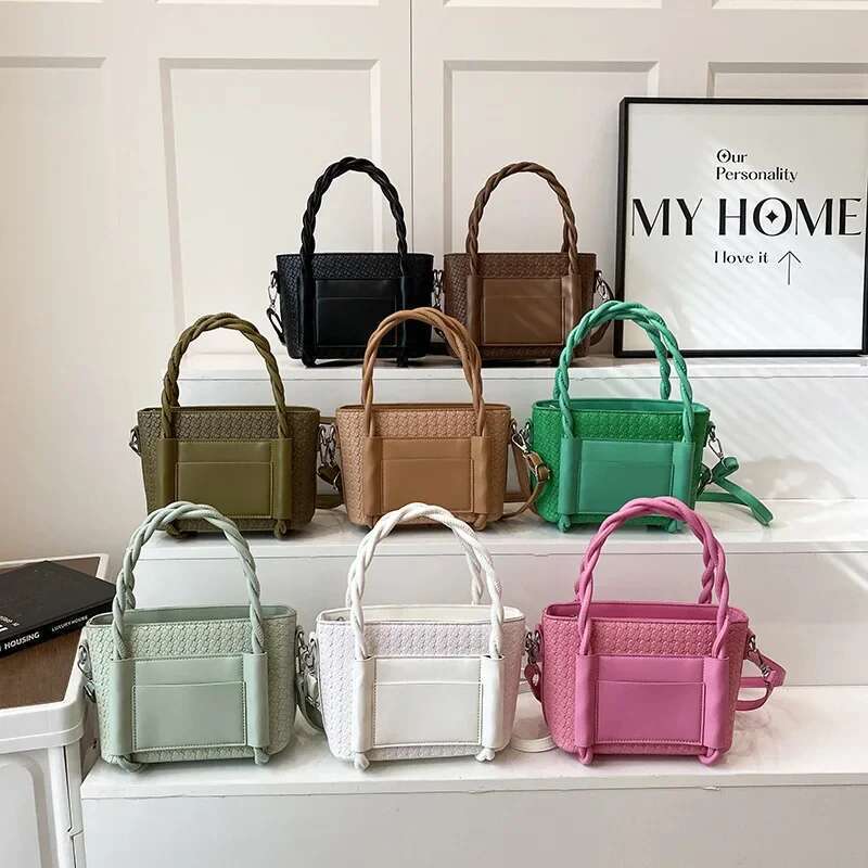 Premium Retro 2025 New Popular Versatile Messenger Fashionable Portable Bucket Bag