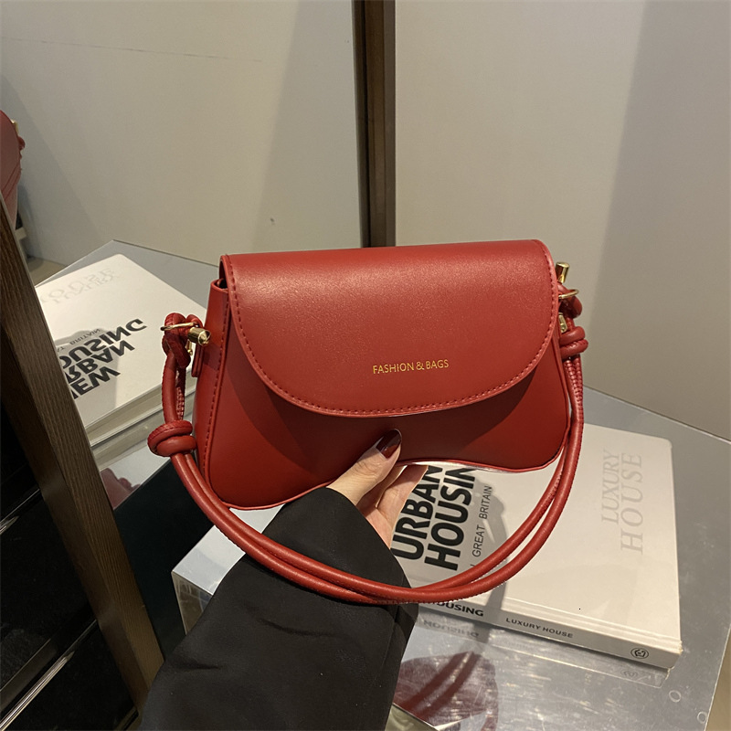 Free Delivery Designer Bag Solid Color Western Style Crossbody Women's 2025 Spring Korean Version Texture Fashionable Single Shoulder Trendy Hand