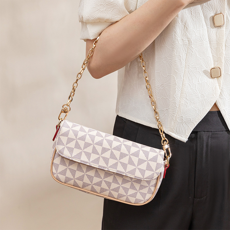 free shipping designer shoulder bags Spring New Fashionable Crossbody flap Bag for woman