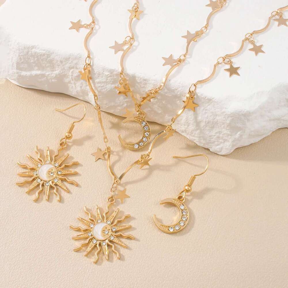 Vintage Creative Sun Moon Pendant Asymmetric Earring Stacked Necklace Stars Choker Women's Daily Dating Wedding Jewelry Set Gift