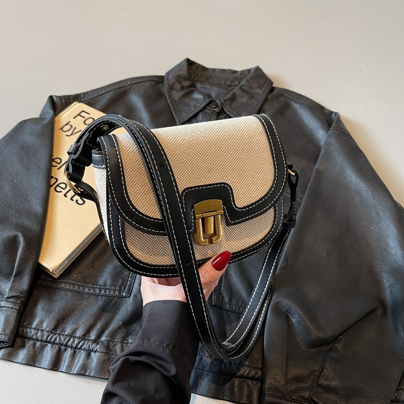Small Niche Design Luxury Bag Fashionable Contrasting New Free Delivery Designer Bag Color Women's 2025 Spring New Saddle Bag Feeling Single Shou