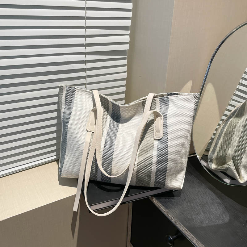 Free Delivery Designer Bag Large Capacity For Women 2025 Trendy And Fashionable One Shoulder Underarm Tote Women's Spring/summer Western Stripe B