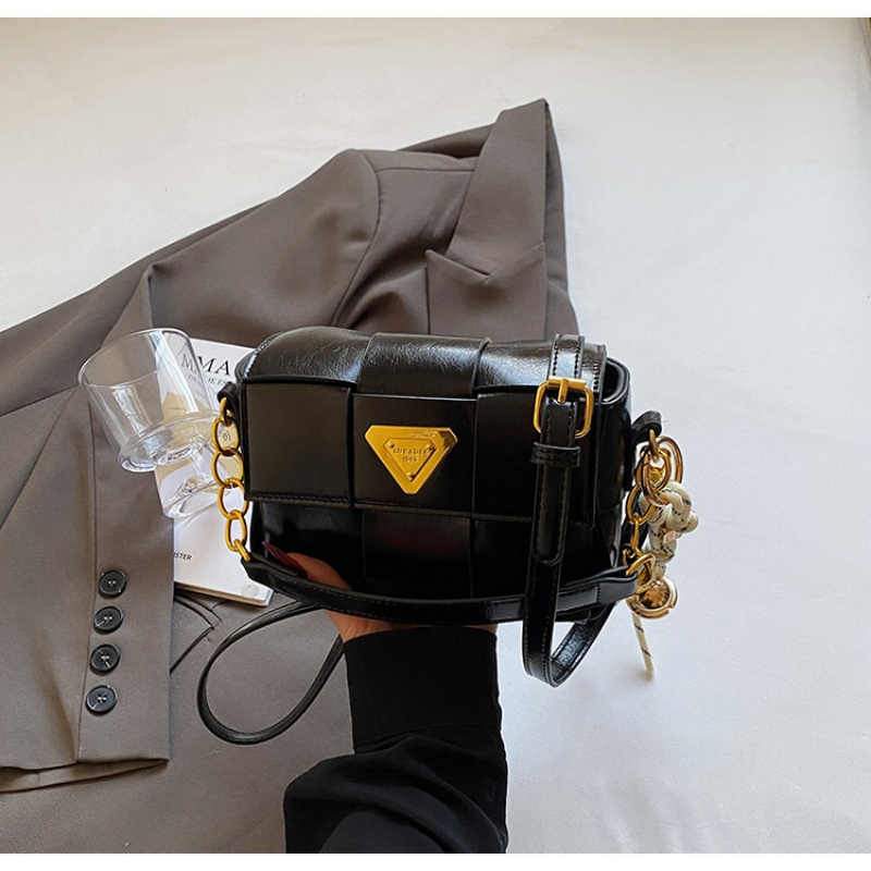 2025 New Popular Free Shipping Designer Women designer Bag Solid Color Single Shoulder Small Square Bag Rice White Silver Pink Brown