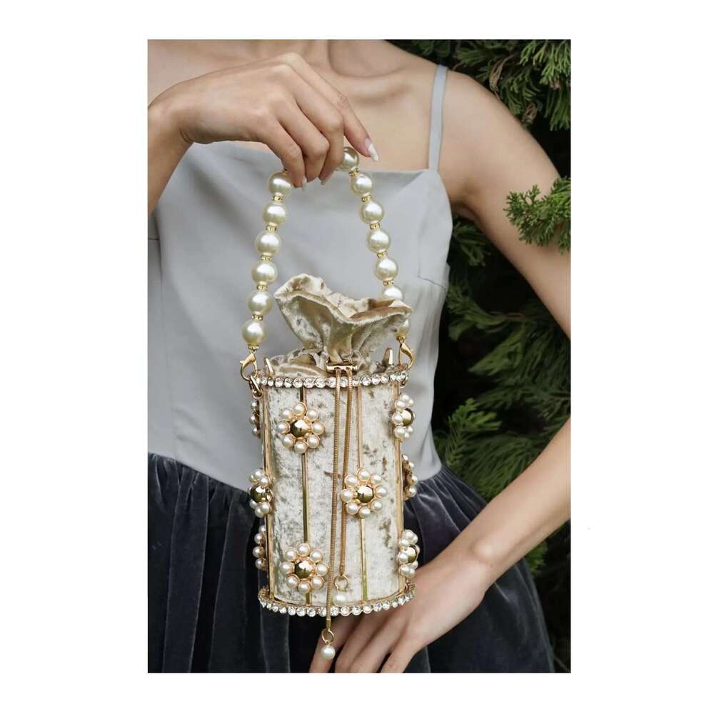 Hollow Out Pearl Bucket Evening Women Top Handle Dia Handmade Alloy Metallic Clutch Bag Ladies Shoulder Bags