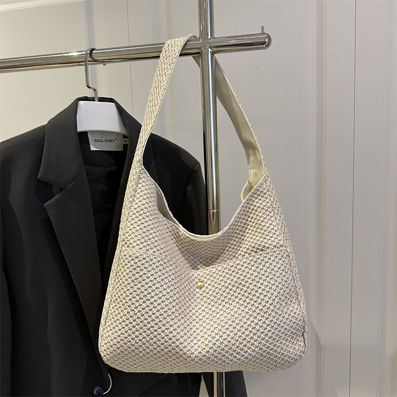 Summer Travel Beach Vacation 2025 Grass Commuting One Luxury Bag Shoulder Woven New Free Delivery Designer Bag Large Capacity Tote Bag Luxurious Feeli