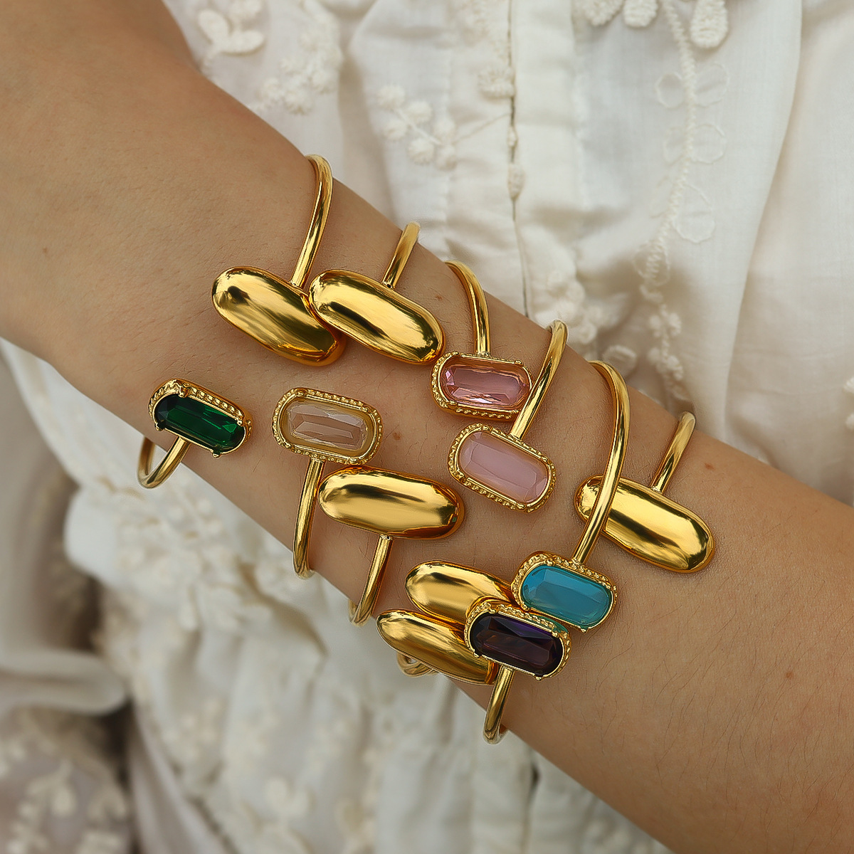 Gold Retro Color AAA Zircon Stainless Steel Bracelet for Women Simple Geometric Opening Bracelet