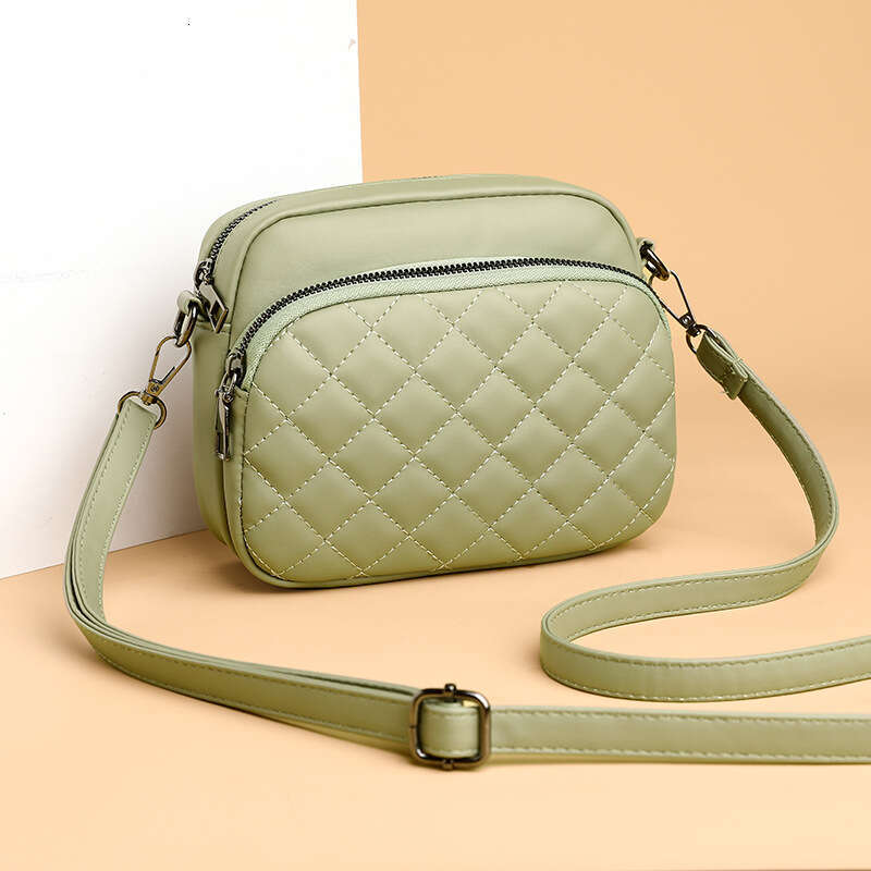 Direct supply fashion versatile European American street trend single shoulder small women's crossbody bag 2025 new style chic and elegant temper
