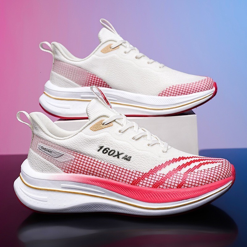 Sports fashionable casual trendy and versatile men's shoes, breathable mesh fabric, summer new student running shoes