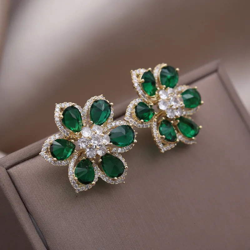 Korean Fashion Jewelry Full Zircon Large Flower Earrings Elegant Womens Wedding Party Accessories 250515