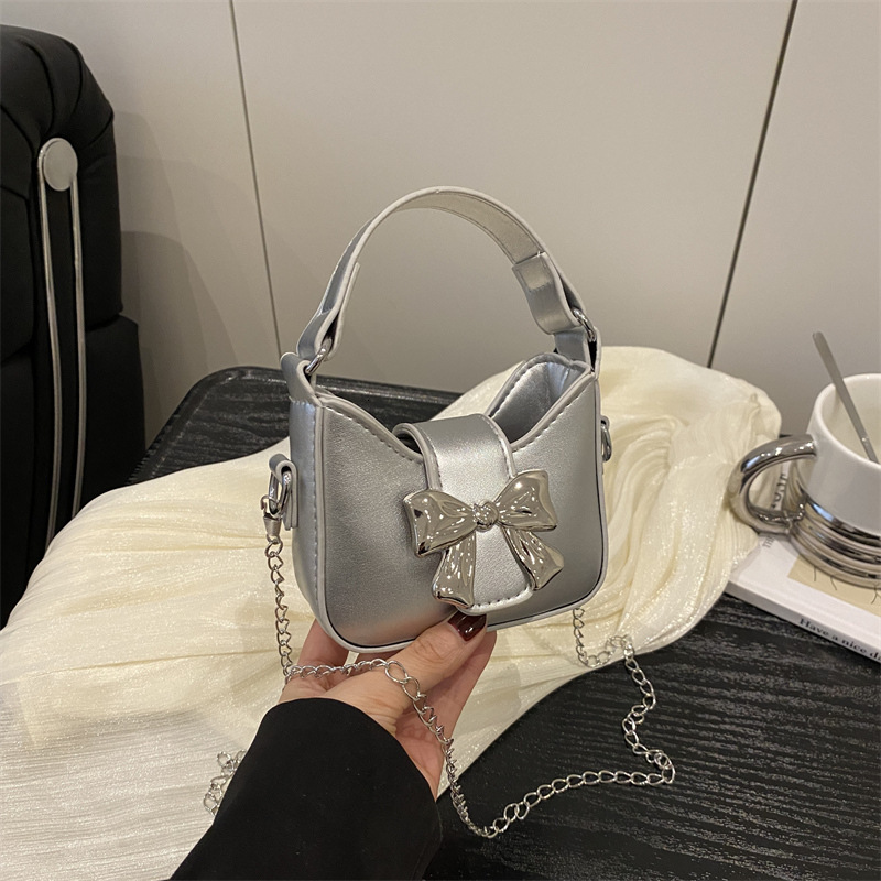 New Children's Bag Luxury Bag Candy Colored Bow Mini Handbag Girls' New Free Delivery Designer Bag Parentchild Chain Crossbody Bag Mouth Red
