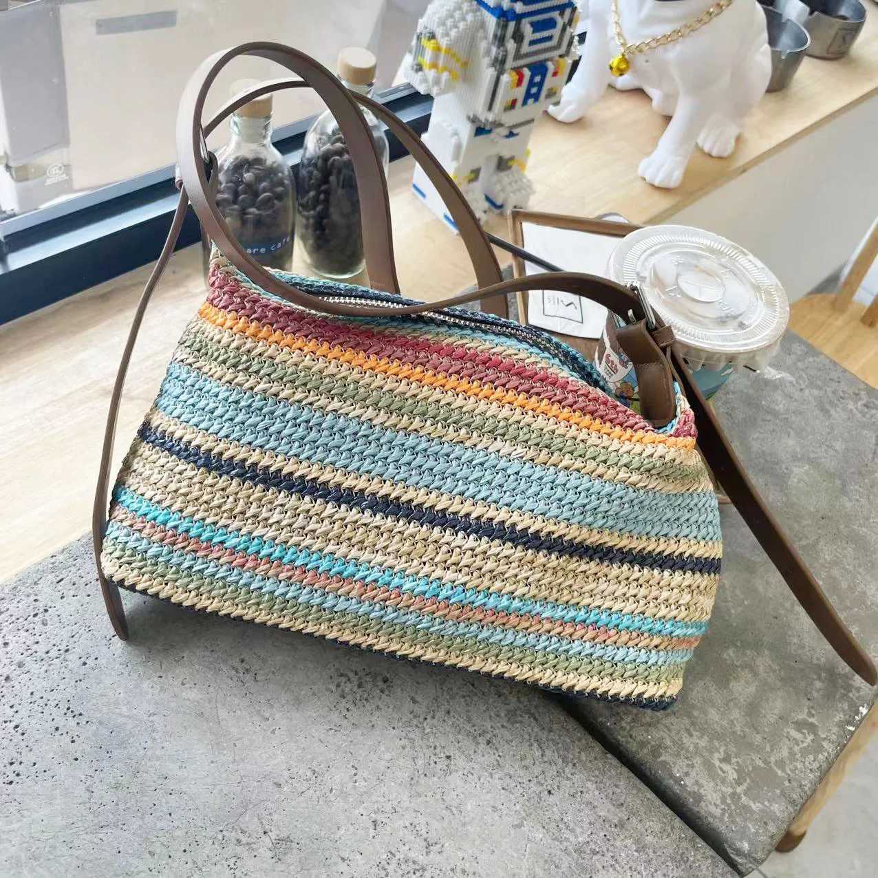 Summer Leisure Large Capacity Rainbow Straw Bag 2024 New Fashion Commuter Tote Bag Trendy Simple Shoulder BagXJ250515