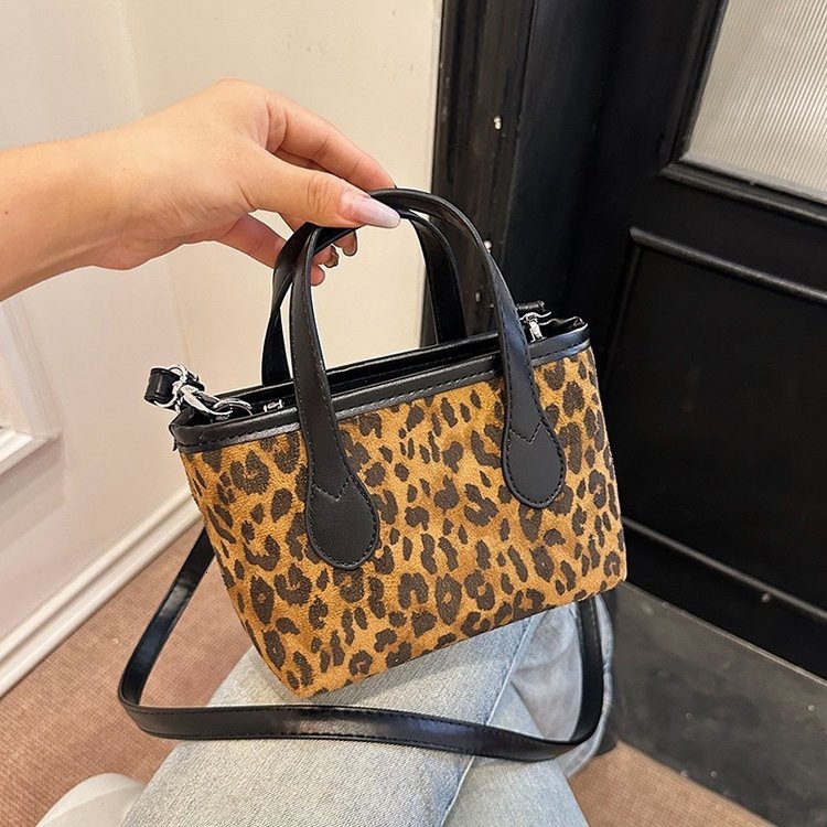 Top brand, high-quality new products, free delivery, designer bags, women's handbags, casual single shoulder fashionable leopard print crossbody 